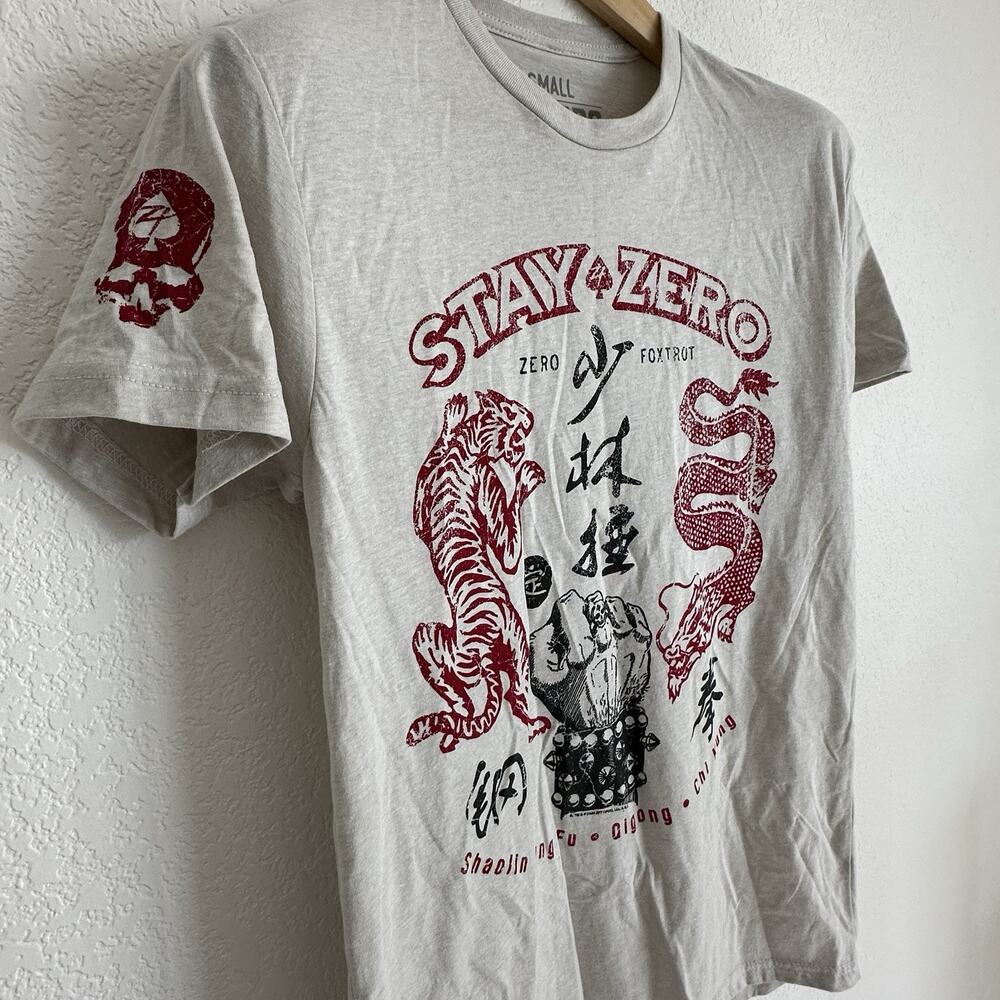 Zero Foxtrot Steel Fist Tee Light Gray Men's Small NEW‎